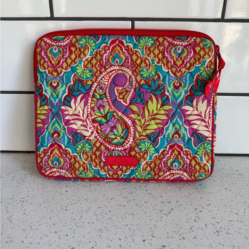 Vera Bradley Tablet Sleeve NWOT Paisley in Paradise Quilted Case
